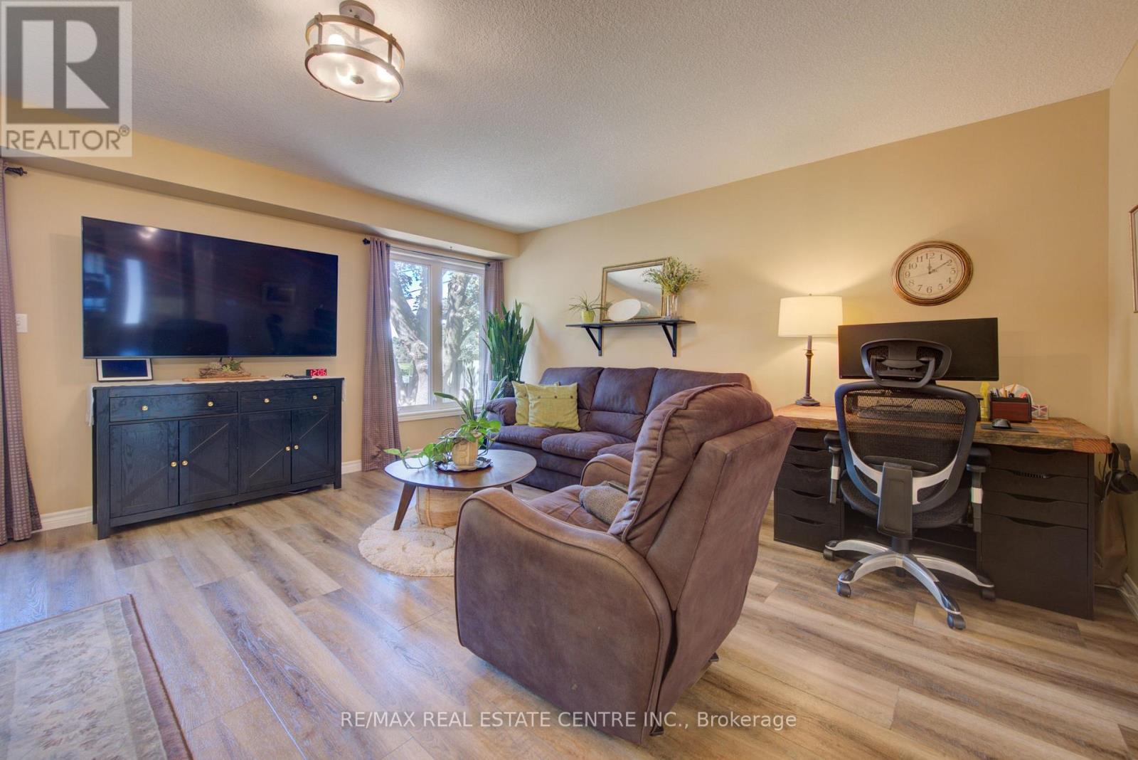 489 Leander Place, Kitchener, Ontario  N2K 1N4 - Photo 17 - X13778330