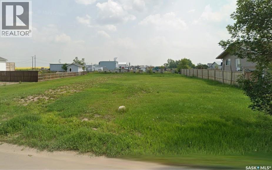 305 Mckenzie Street N, Outlook, Saskatchewan  S0L 2N0 - Photo 1 - SK048051