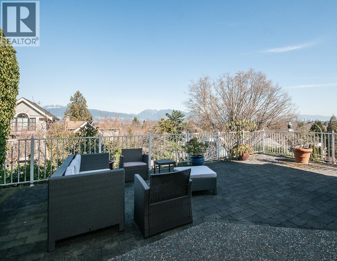 3131 Collingwood Street, Vancouver, British Columbia  V6R 3L5 - Photo 11 - R3162354