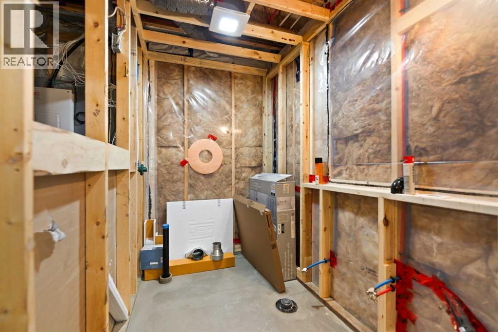 205 Hillcrest Drive SW, Airdrie, Alberta  T4B 0Y8 - Photo 33 - A2345032