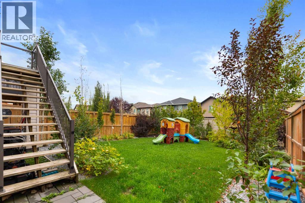 205 Hillcrest Drive SW, Airdrie, Alberta  T4B 0Y8 - Photo 34 - A2345032