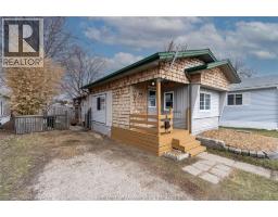 6 Maple DRIVE, McGregor, Ontario