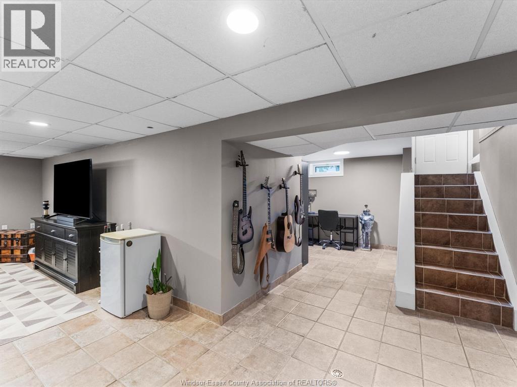 3265 Longfellow Avenue, Windsor, Ontario  N9E 2L7 - Photo 23 - 26022421