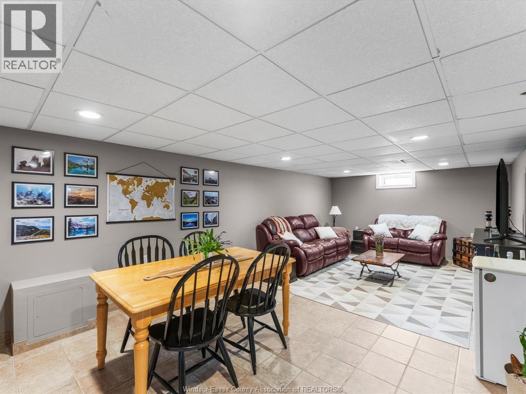 3265 Longfellow Avenue, Windsor, Ontario  N9E 2L7 - Photo 24 - 26022421