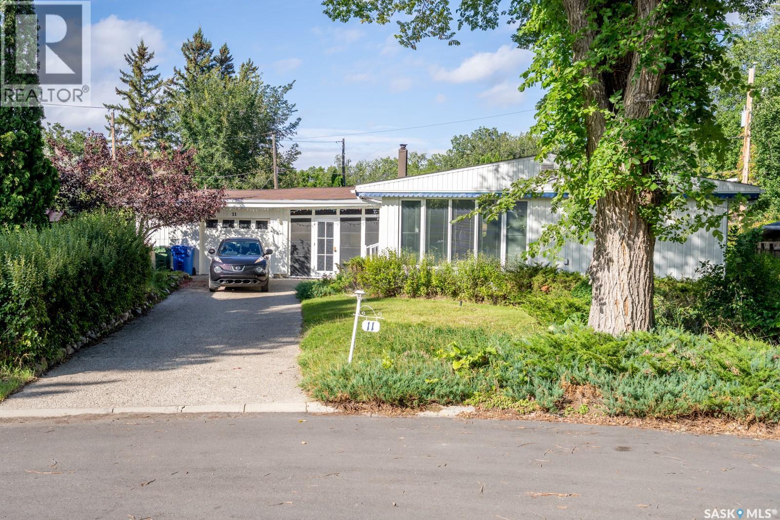 11 Briarwood Place, Regina, Saskatchewan  S4S 5M8 - Photo 1 - SK048374