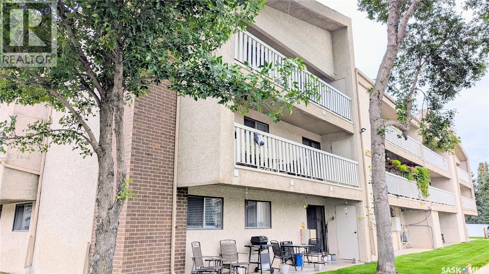 631 310 Stillwater Drive, Saskatoon, Saskatchewan  S7J 4H7 - Photo 1 - SK048340