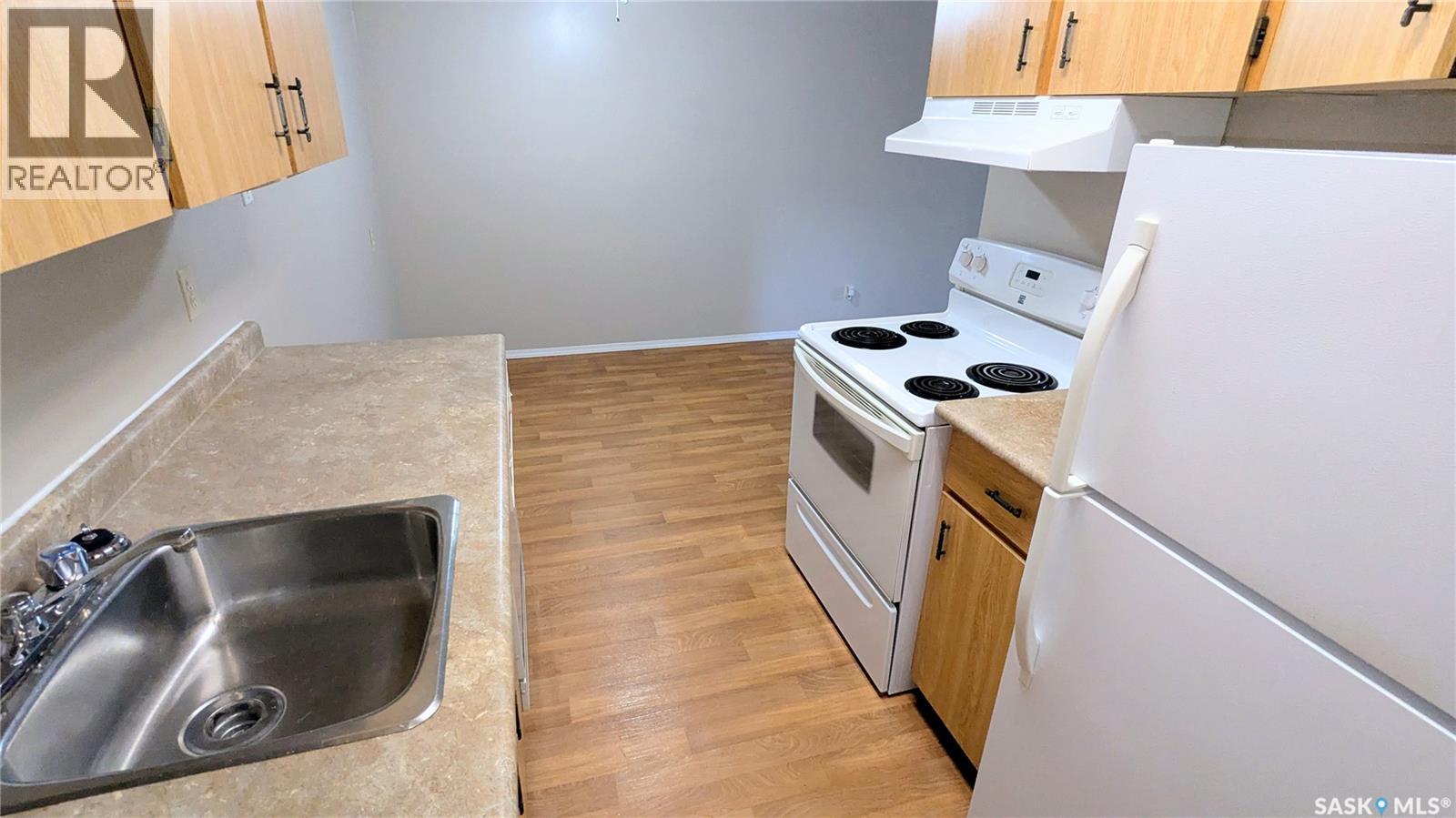 631 310 Stillwater Drive, Saskatoon, Saskatchewan  S7J 4H7 - Photo 5 - SK048340