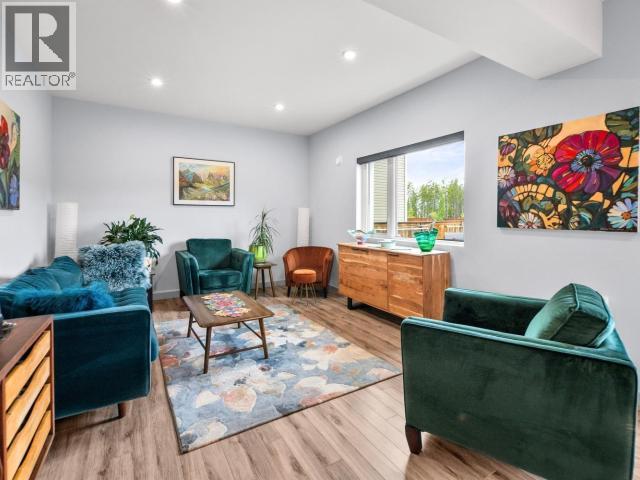146 SYBIL CIRCLE photo 11