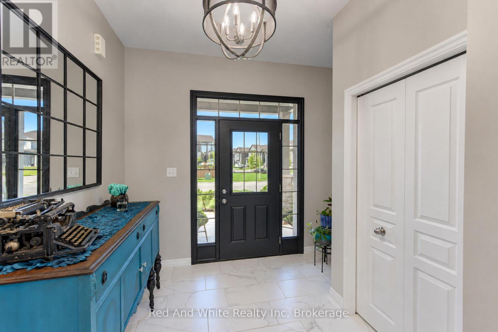 428 Freure Drive, Cambridge, Ontario  N1S 0B4 - Photo 5 - X13778392