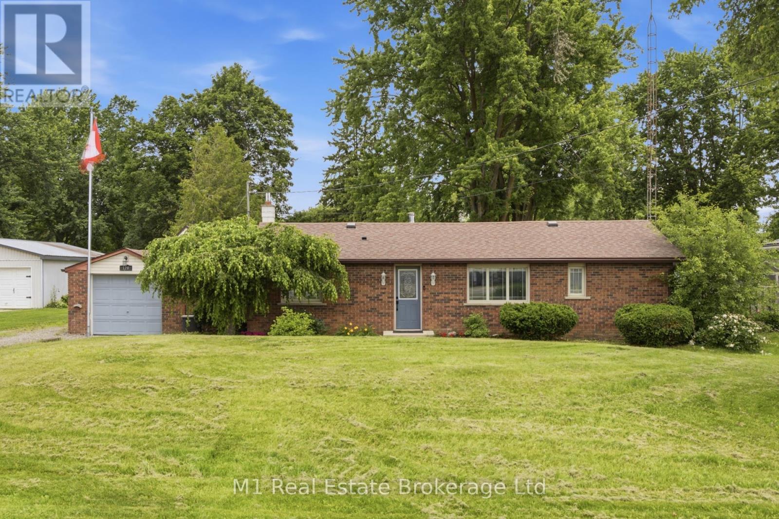 120 Wellington 7 Road, Centre Wellington, Ontario N0B 1S0 - Photo 2 - X13778402