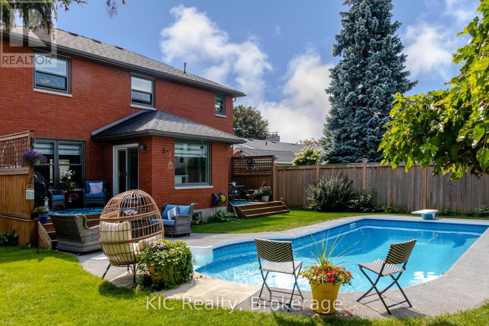 2138 Lorraine Drive, Peterborough, Ontario  K9L 1X4 - Photo 3 - X13778368