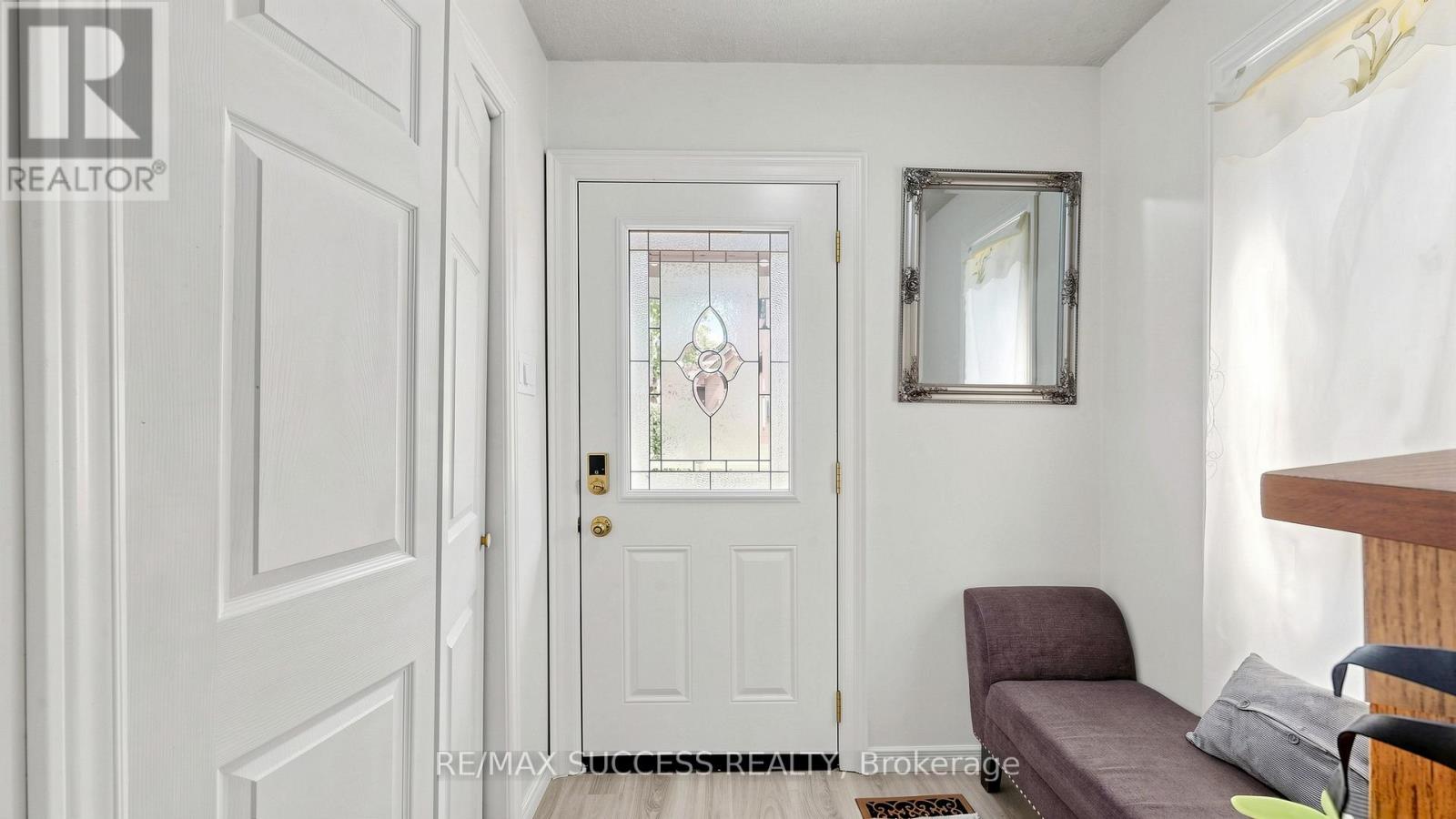 19 - 2617 Windwood Drive, Mississauga, Ontario  L5N 2K6 - Photo 17 - W13410658