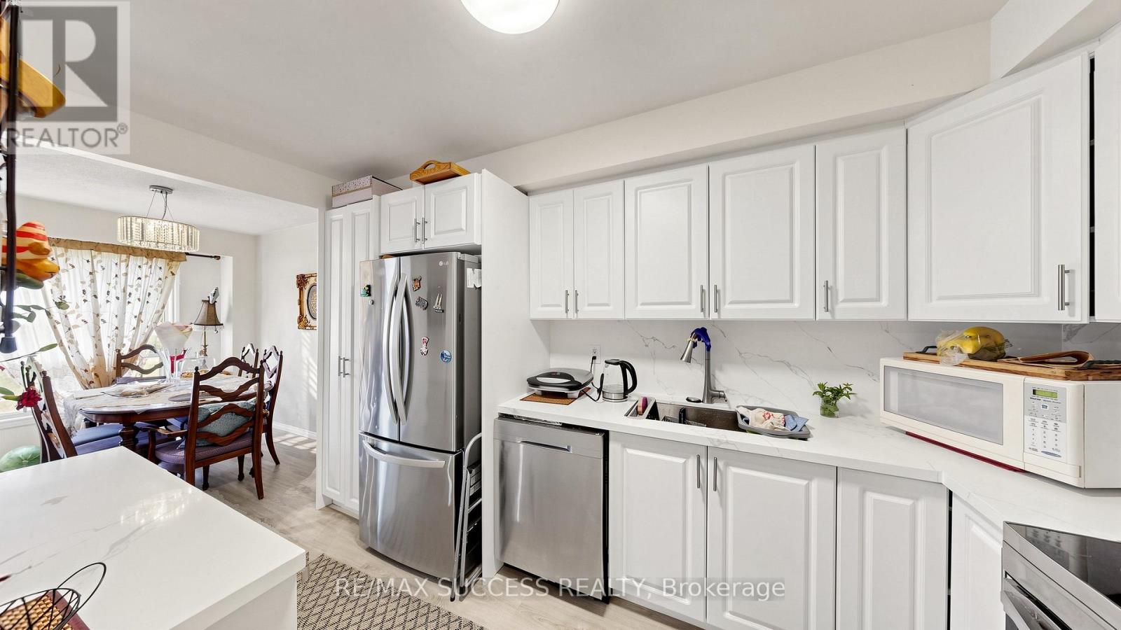 19 - 2617 Windwood Drive, Mississauga, Ontario  L5N 2K6 - Photo 14 - W13410658