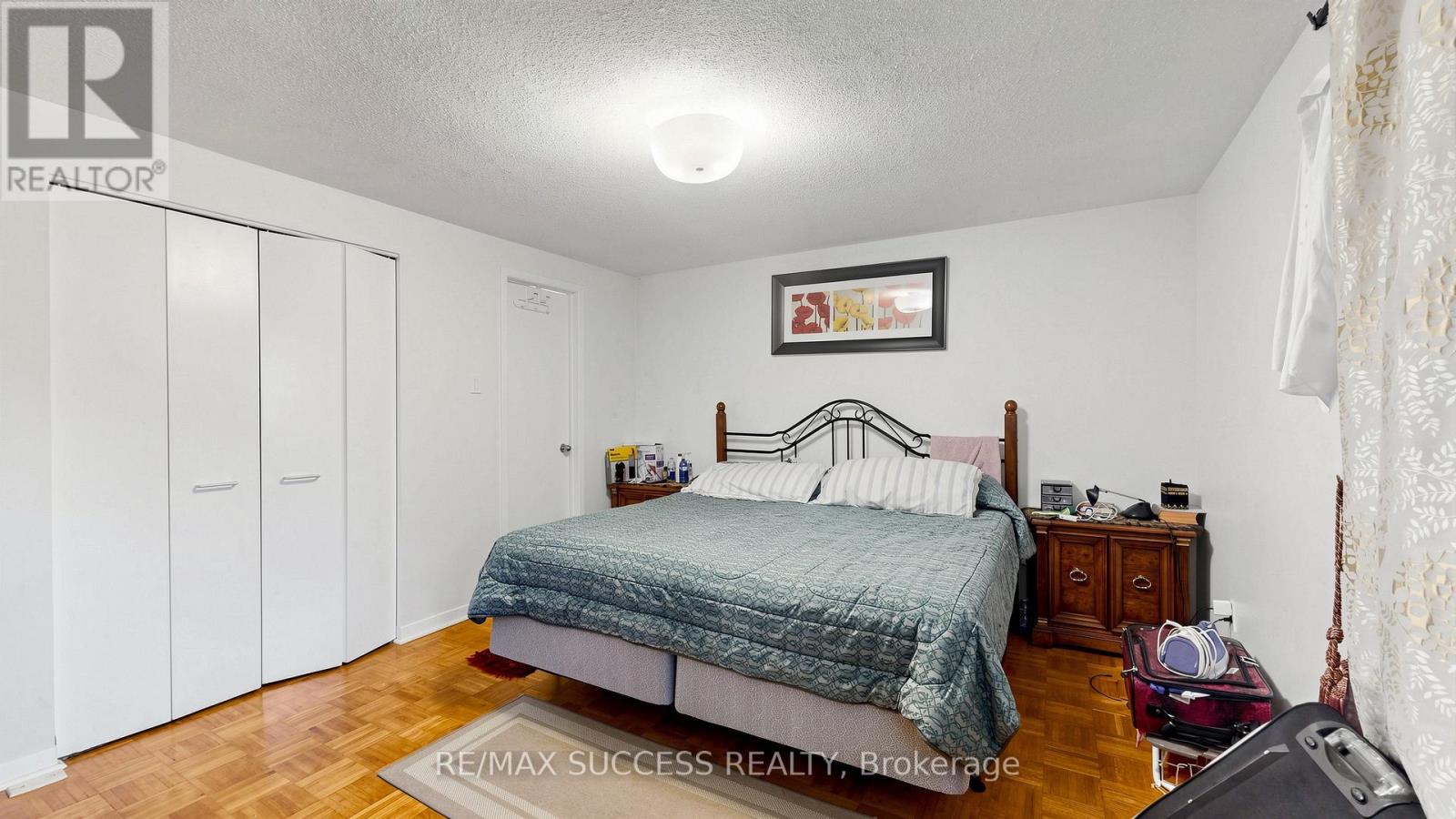 19 - 2617 Windwood Drive, Mississauga, Ontario  L5N 2K6 - Photo 22 - W13410658