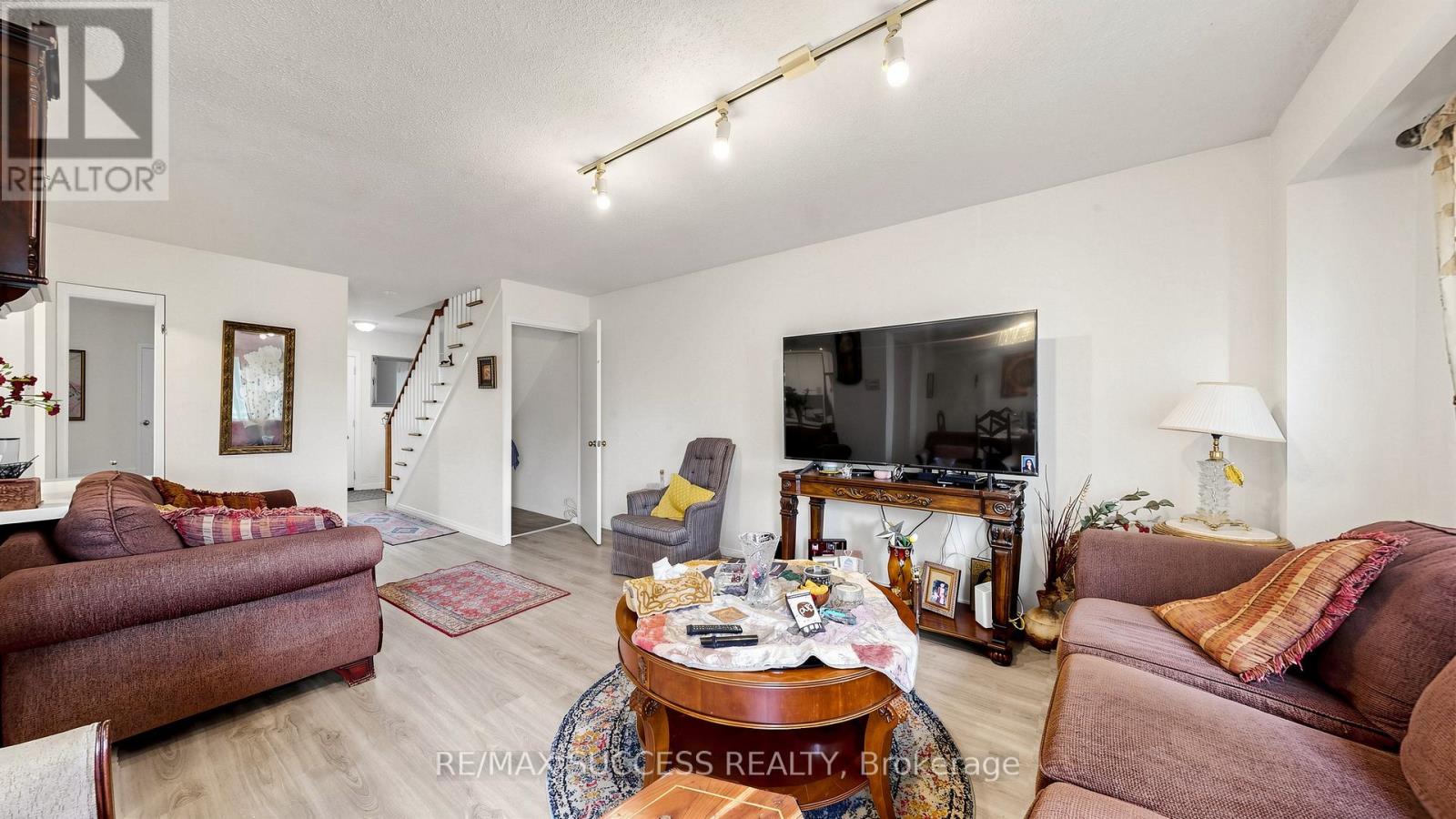 19 - 2617 Windwood Drive, Mississauga, Ontario  L5N 2K6 - Photo 8 - W13410658
