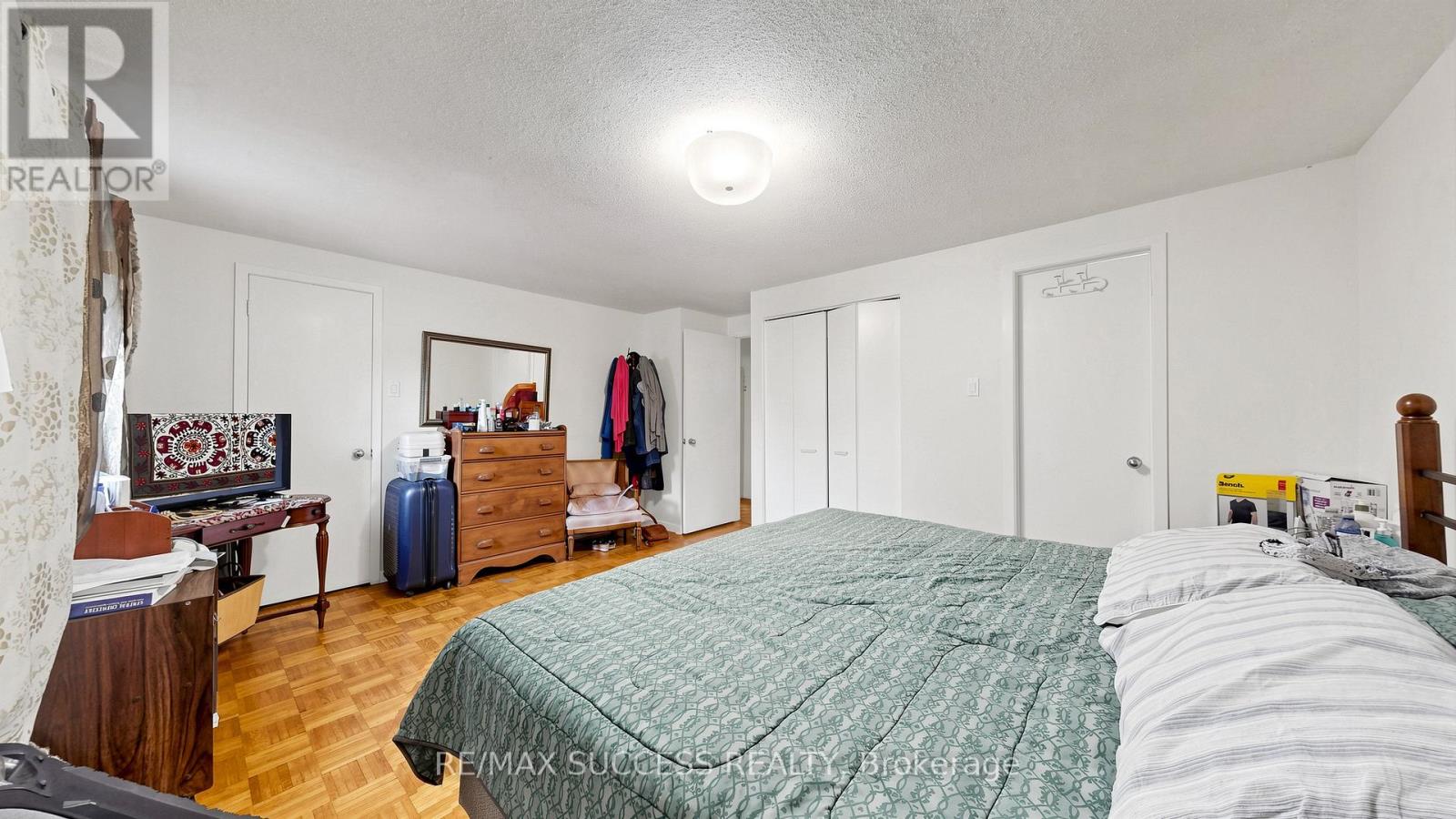 19 - 2617 Windwood Drive, Mississauga, Ontario  L5N 2K6 - Photo 23 - W13410658
