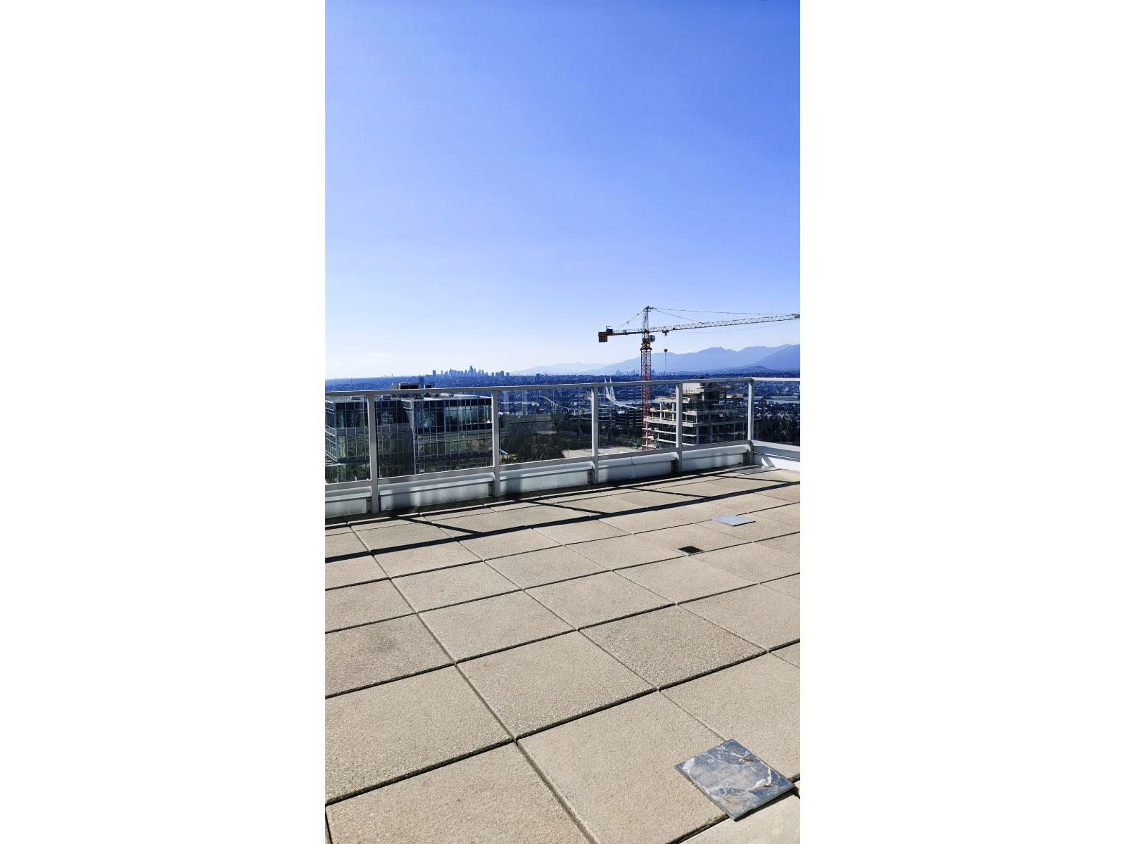 4101 13350 CENTRAL AVENUE, surrey, British Columbia