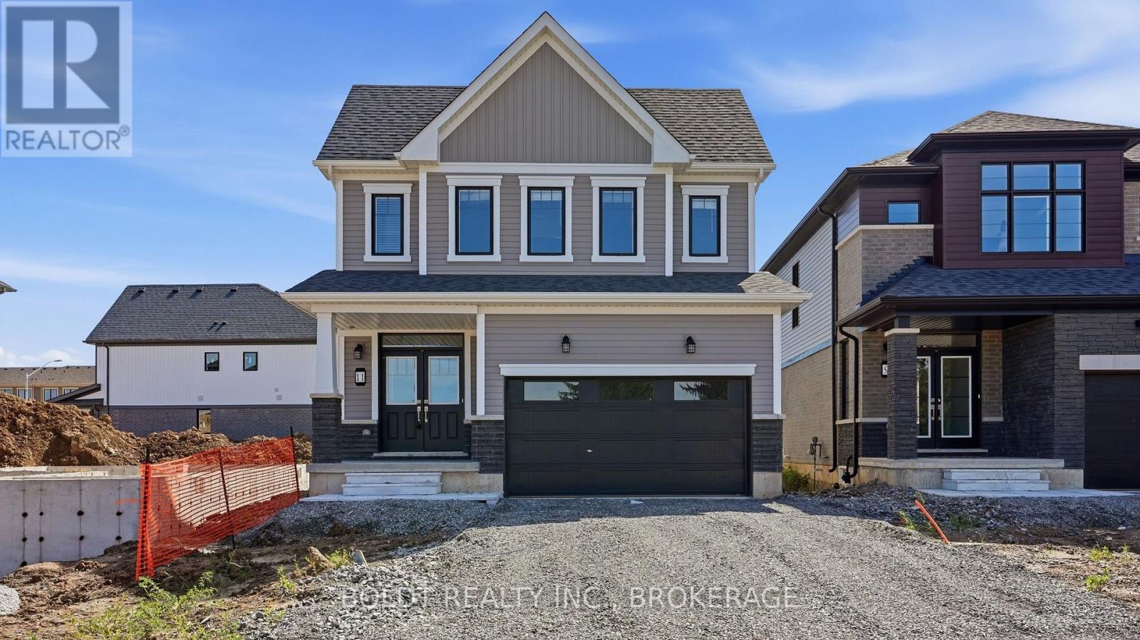 11 Derose Avenue, Thorold, Ontario  L2V 0R1 - Photo 2 - X13778466
