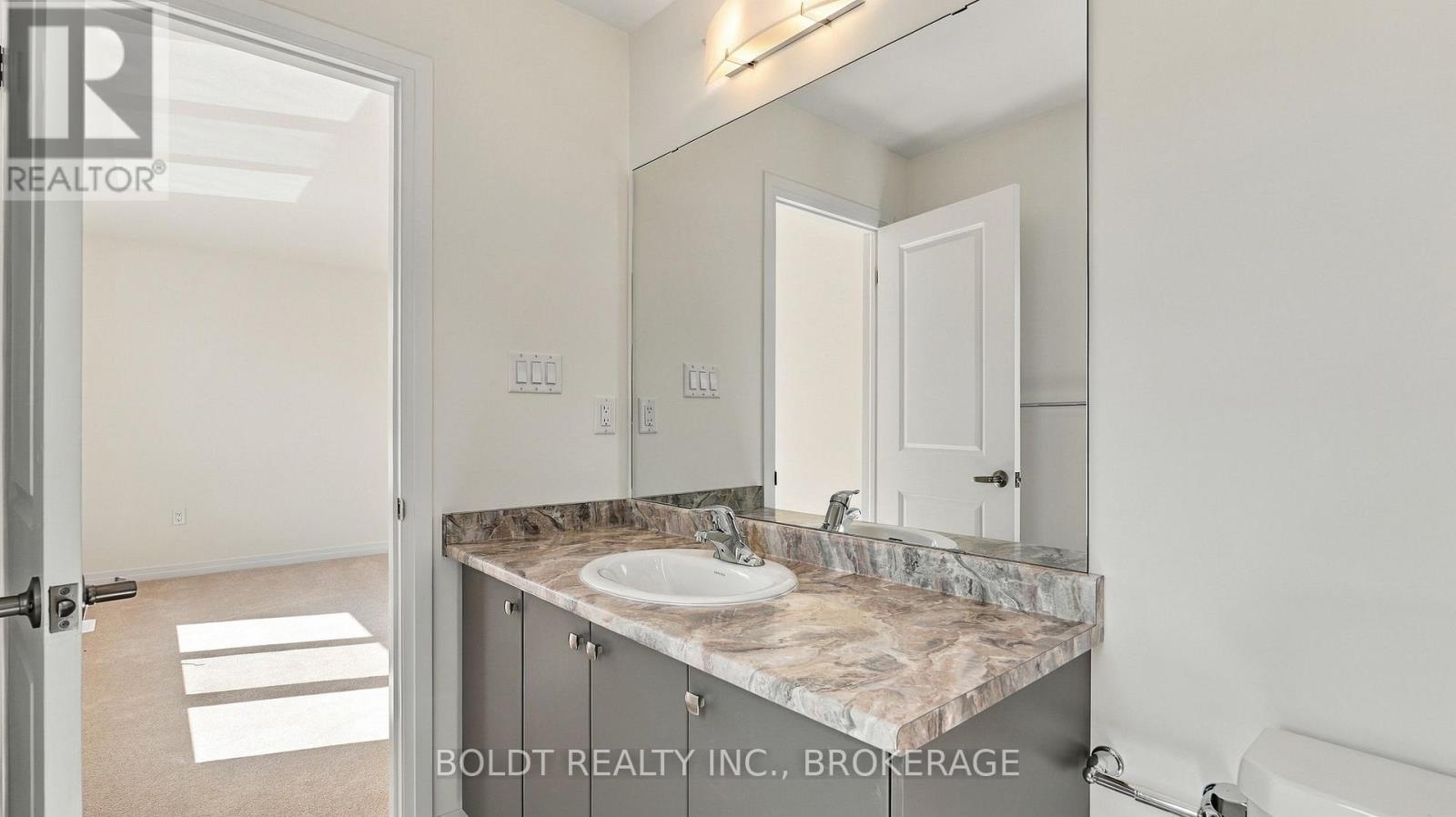 11 Derose Avenue, Thorold, Ontario  L2V 0R1 - Photo 26 - X13778466