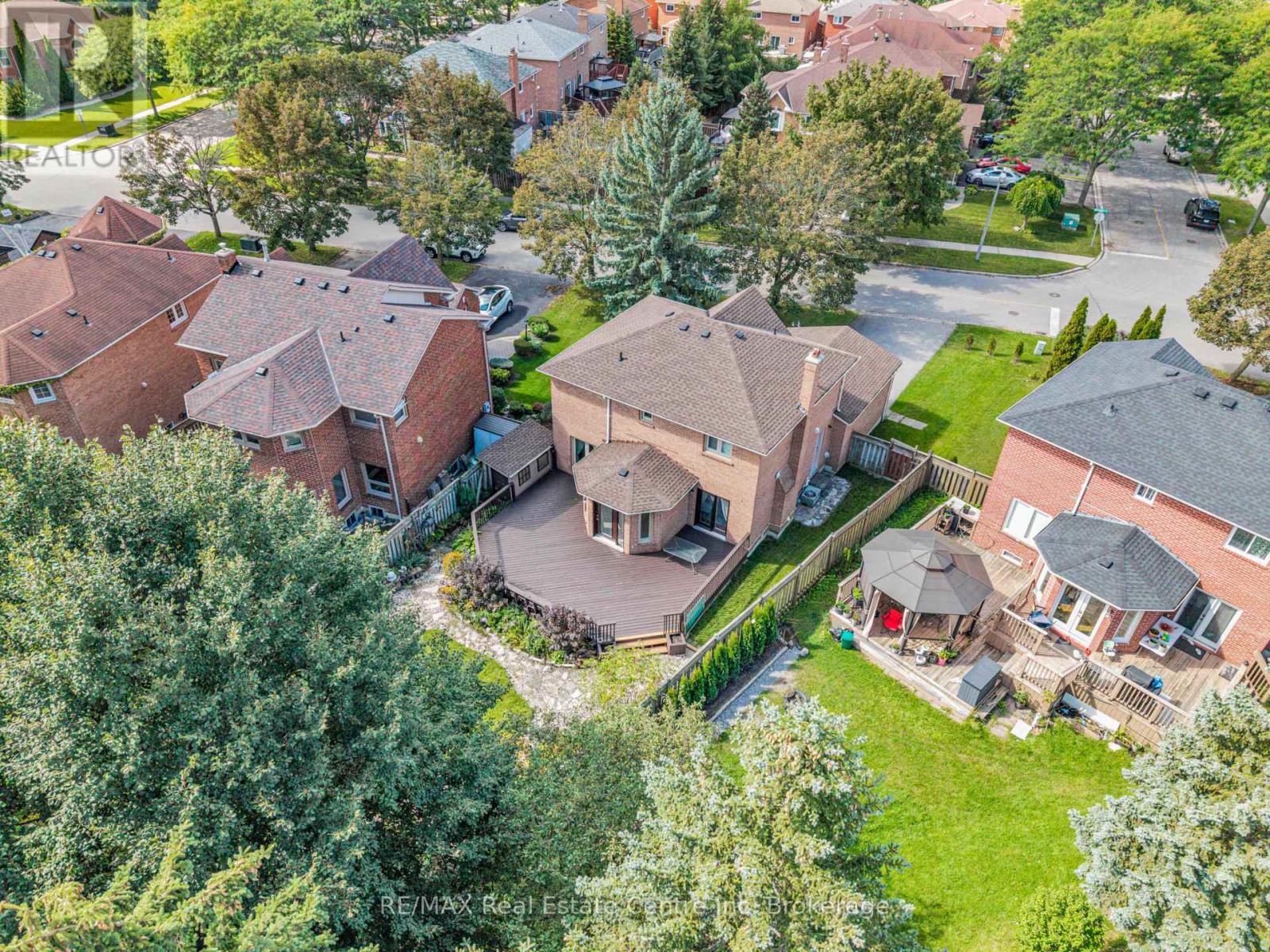 53 Meekings Drive, Ajax, Ontario  L1T 3N2 - Photo 39 - E13778478