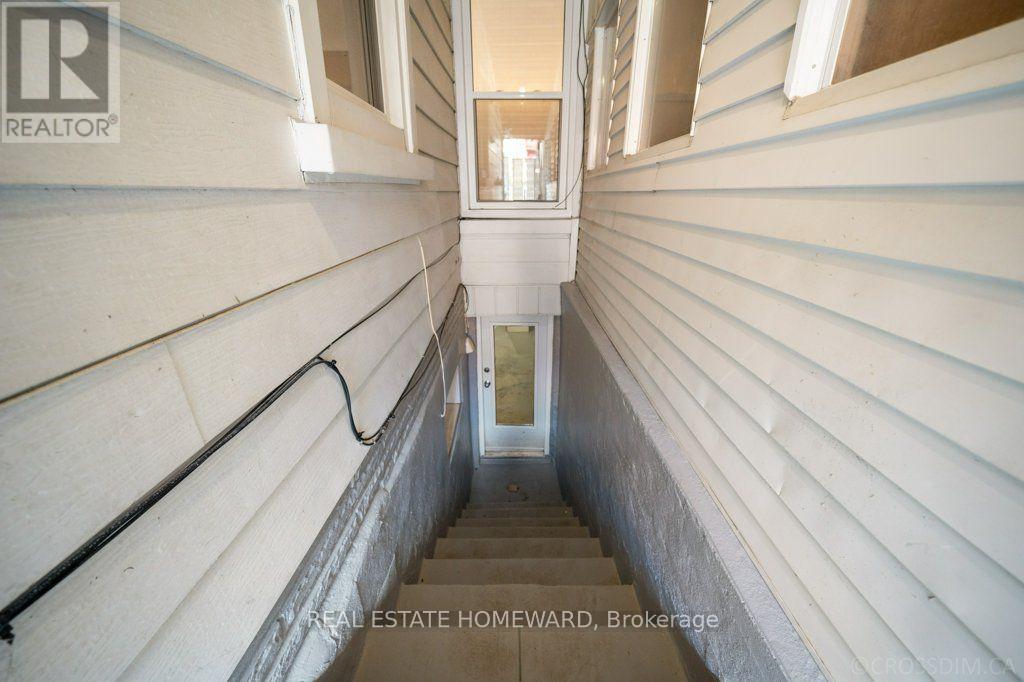 58 Foxley Street, Toronto, Ontario  M6R 1R2 - Photo 34 - C13778394