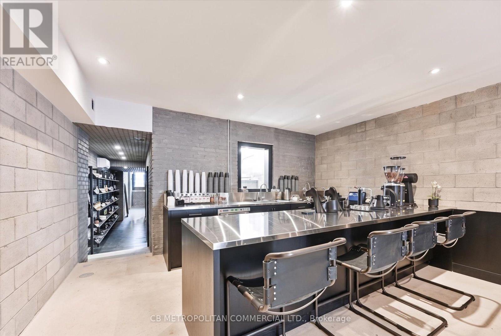 1024 Queen Street W, Toronto, Ontario M6J 1H6 - Photo 13 - C13778414