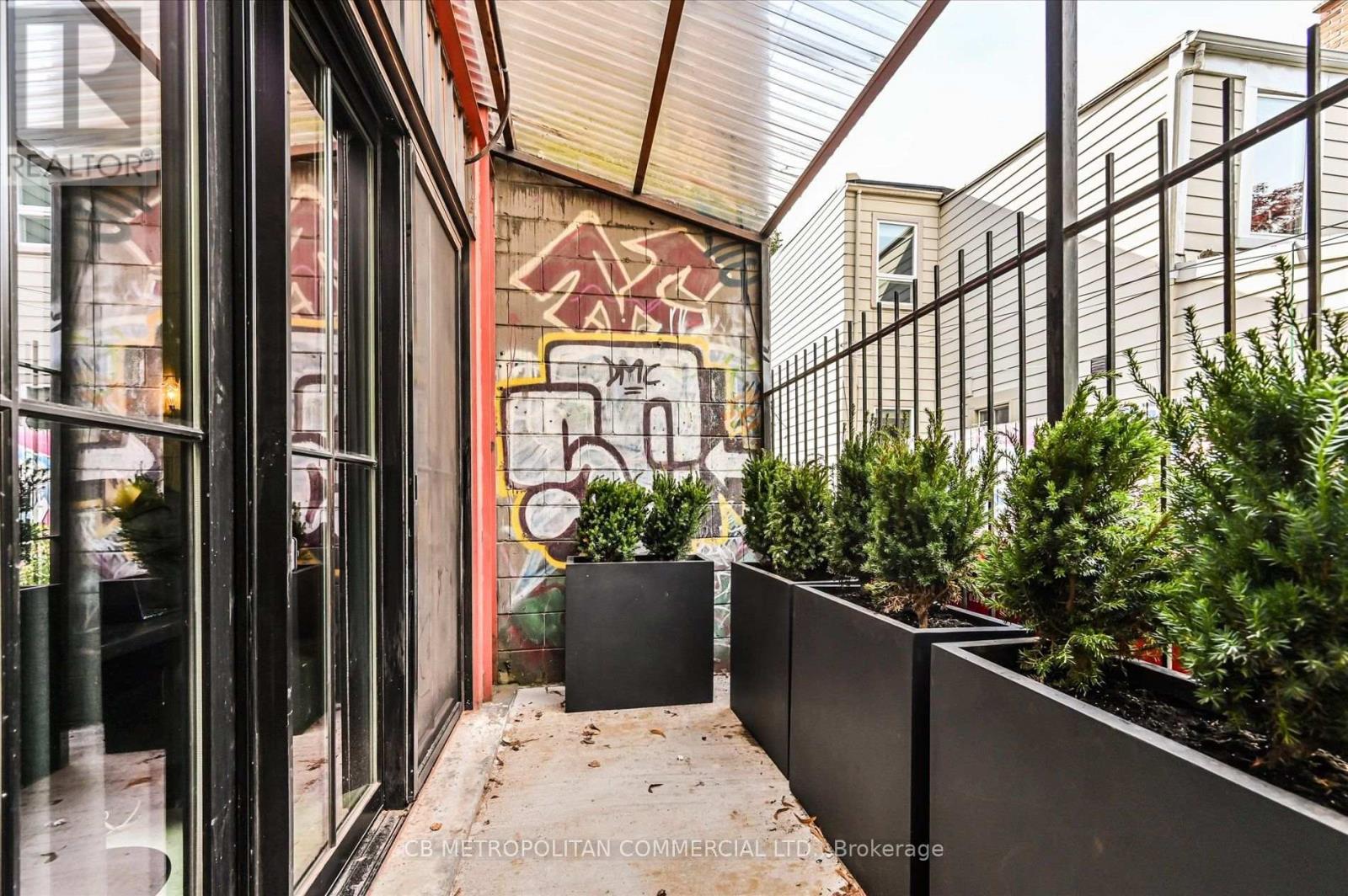 1024 Queen Street W, Toronto, Ontario M6J 1H6 - Photo 30 - C13778416