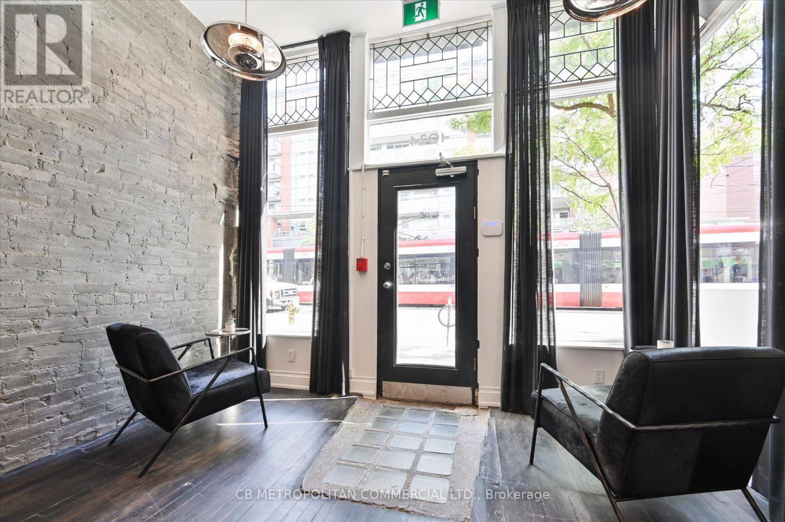 1024 Queen Street W, Toronto, Ontario M6J 1H6 - Photo 4 - C13778416