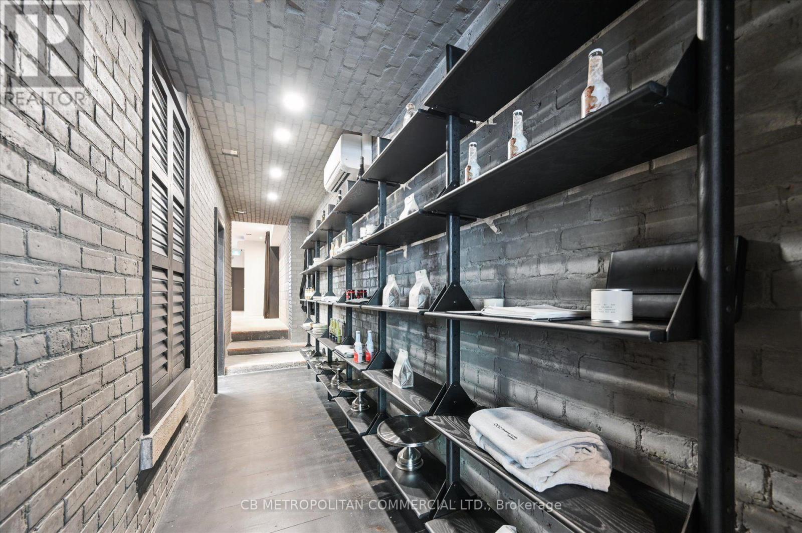 1024 Queen Street W, Toronto, Ontario M6J 1H6 - Photo 9 - C13778416