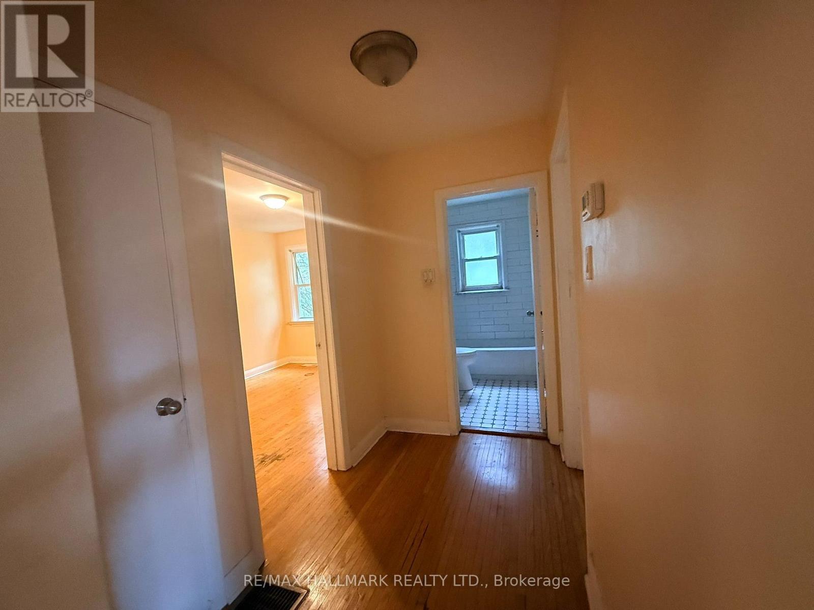 14 Lombardy Crescent, Toronto, Ontario  M1K 4N8 - Photo 12 - E13778384