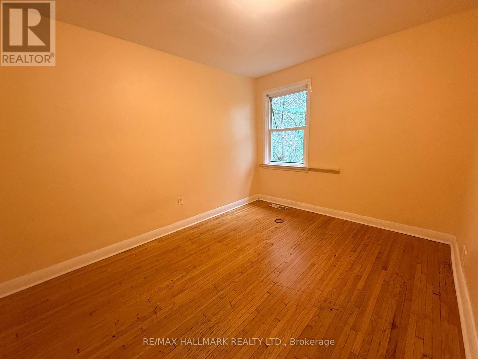 14 Lombardy Crescent, Toronto, Ontario  M1K 4N8 - Photo 6 - E13778384