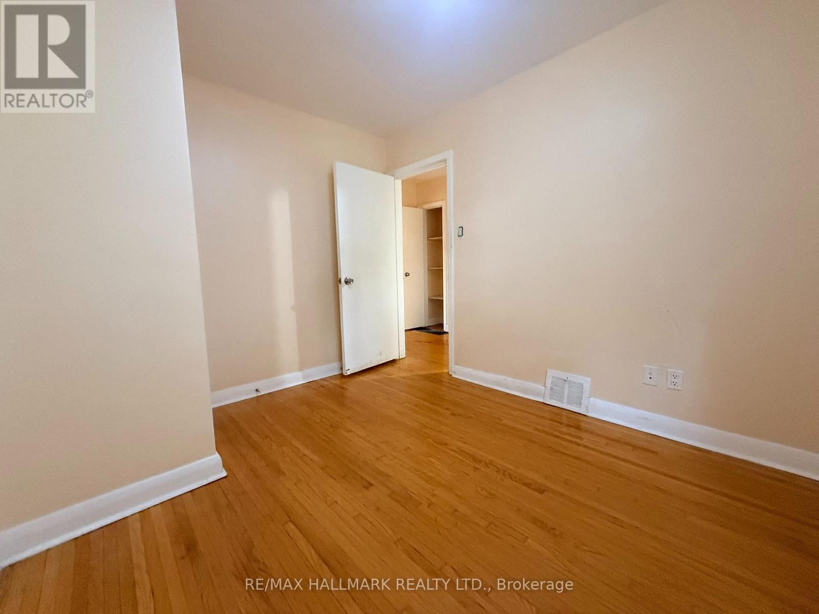 14 Lombardy Crescent, Toronto, Ontario  M1K 4N8 - Photo 8 - E13778384