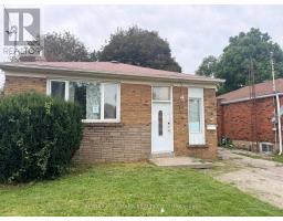 14 LOMBARDY CRESCENT, Toronto, Ontario