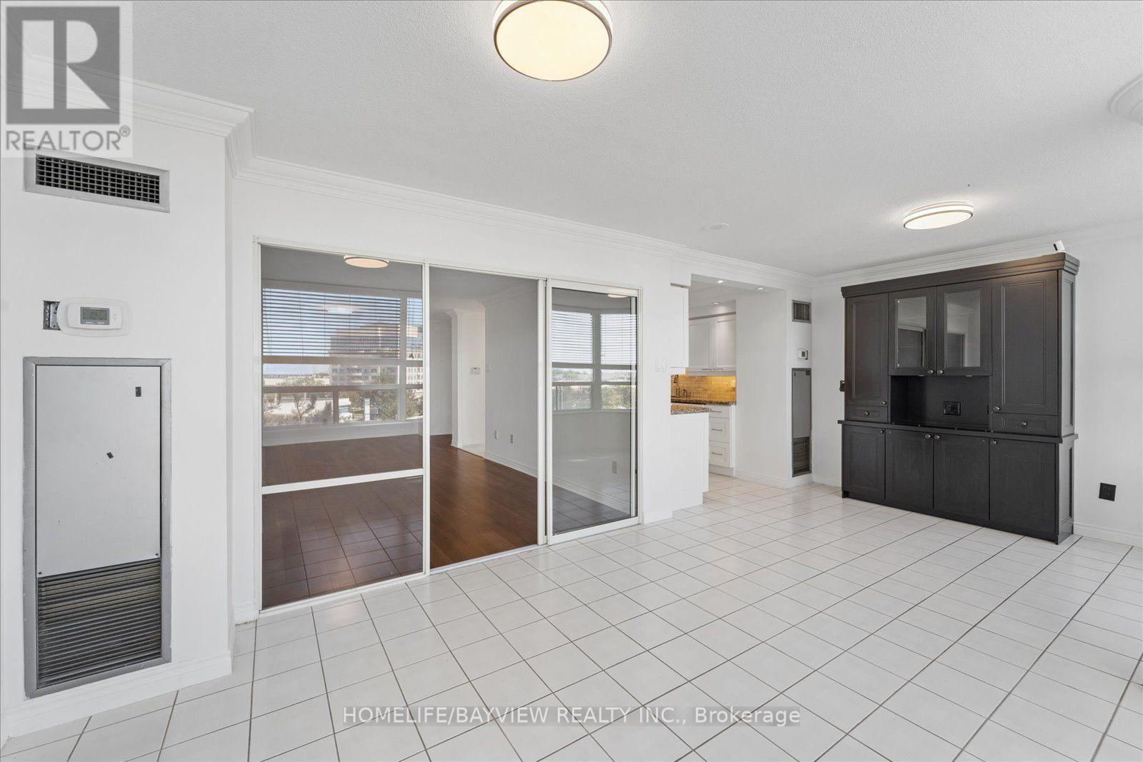 515 - 7 Townsgate Drive, Vaughan (Crestwood-Springfarm-Yorkhill), Ontario  L4J 7Z9 - Photo 13 - N13778434