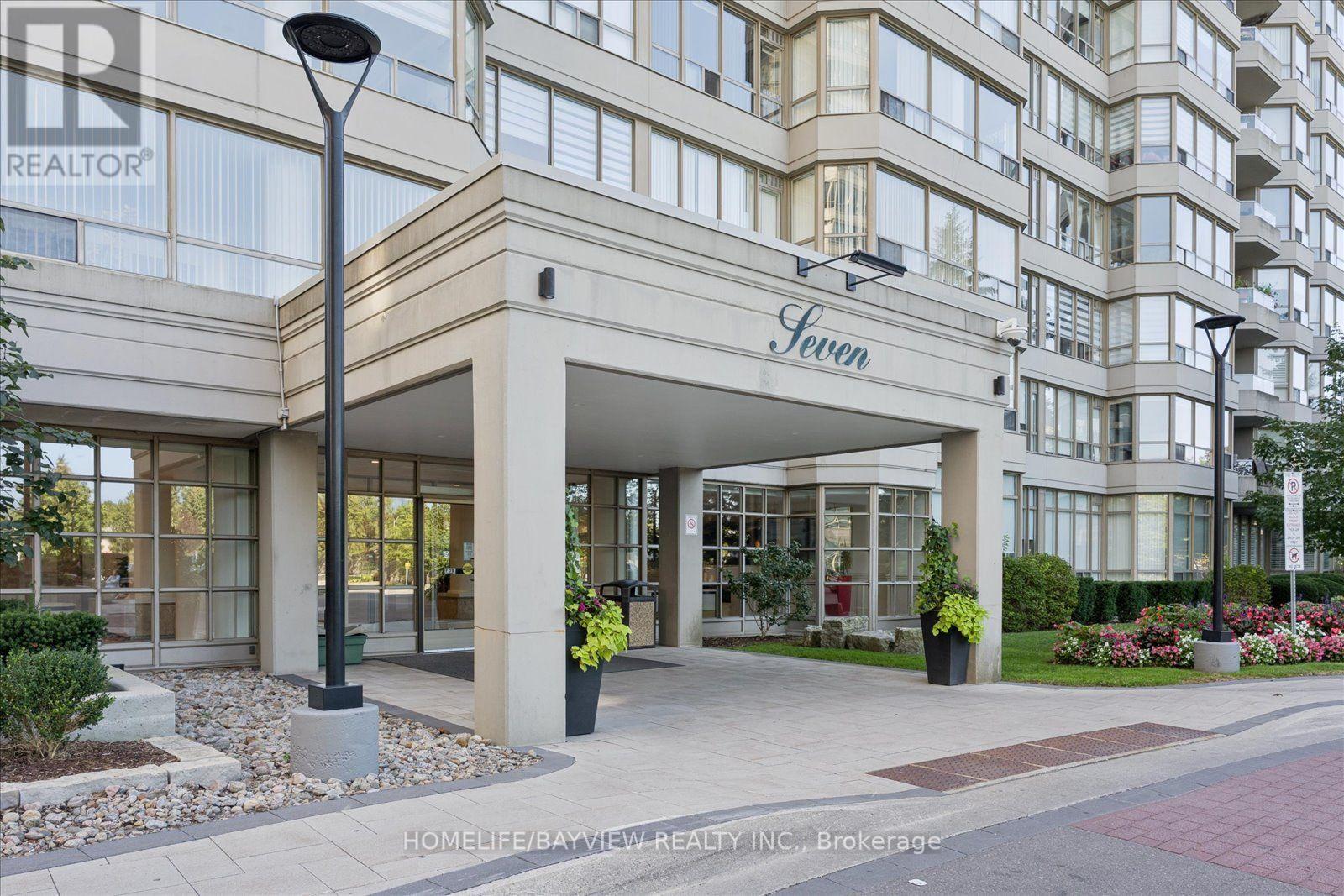 515 - 7 Townsgate Drive, Vaughan (Crestwood-Springfarm-Yorkhill), Ontario  L4J 7Z9 - Photo 2 - N13778434