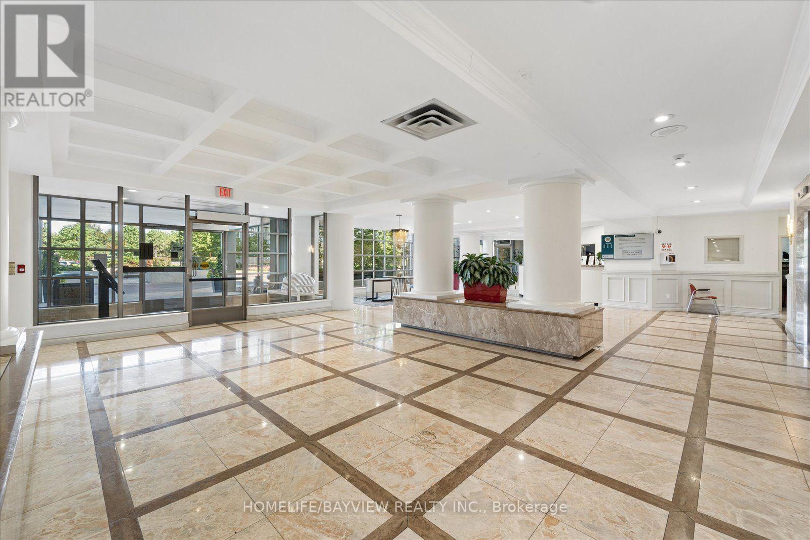 515 - 7 Townsgate Drive, Vaughan (Crestwood-Springfarm-Yorkhill), Ontario  L4J 7Z9 - Photo 4 - N13778434