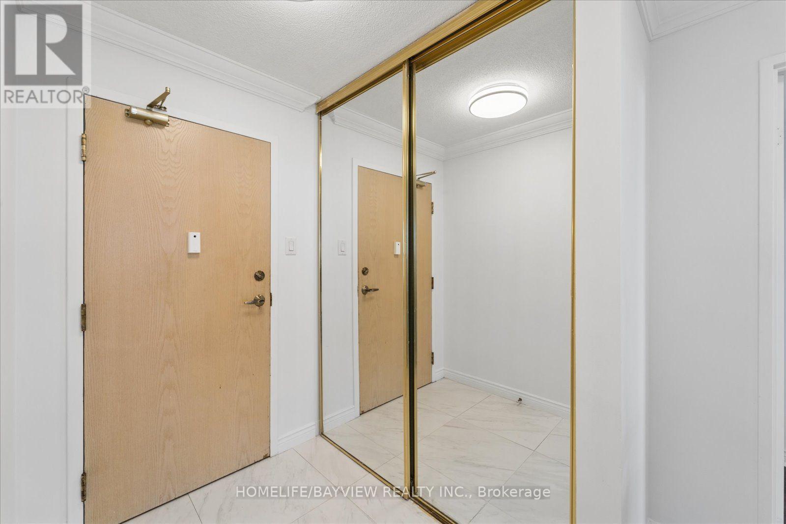 515 - 7 Townsgate Drive, Vaughan (Crestwood-Springfarm-Yorkhill), Ontario  L4J 7Z9 - Photo 5 - N13778434
