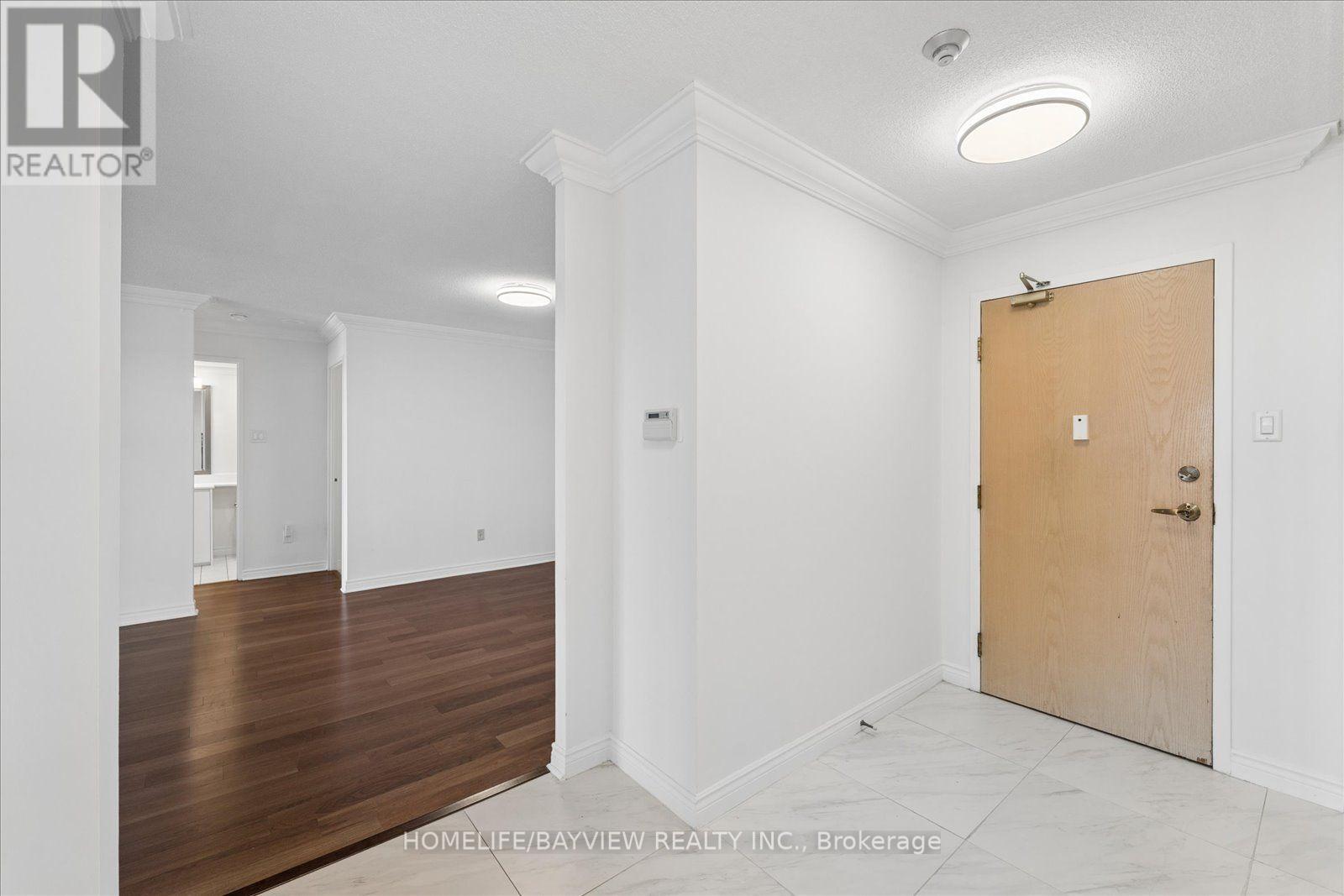 515 - 7 Townsgate Drive, Vaughan (Crestwood-Springfarm-Yorkhill), Ontario  L4J 7Z9 - Photo 6 - N13778434