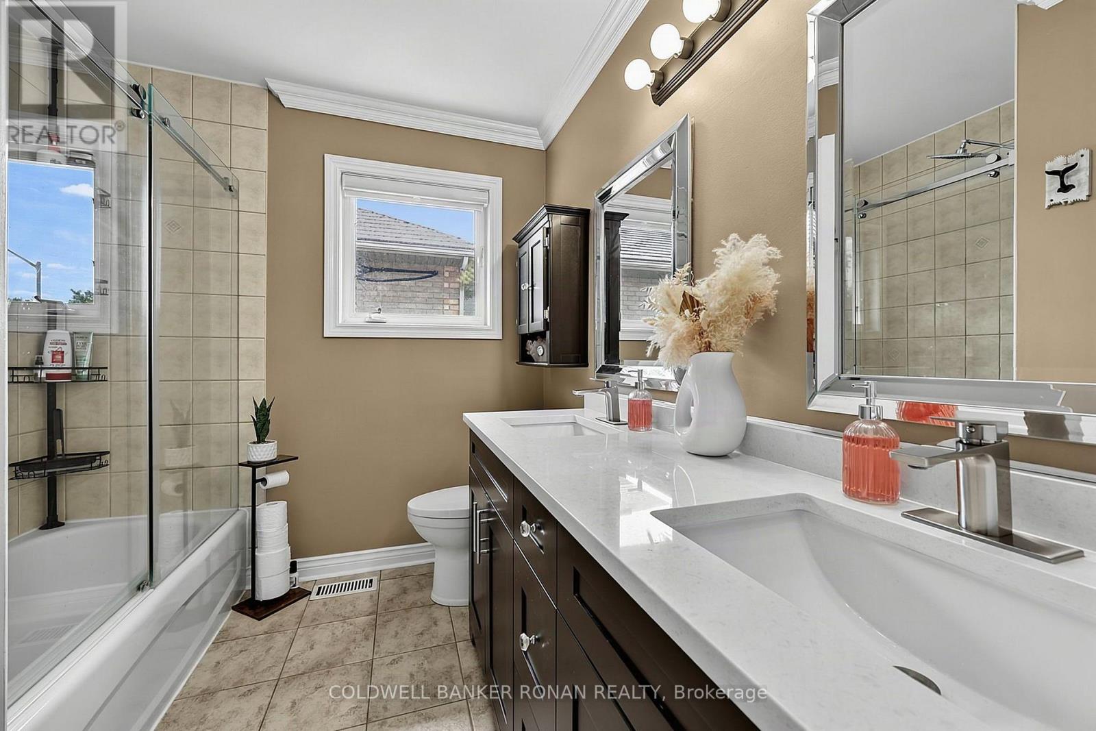 65 Burbank Circle, Adjala-Tosorontio, Ontario  L0M 1J0 - Photo 16 - N13778458