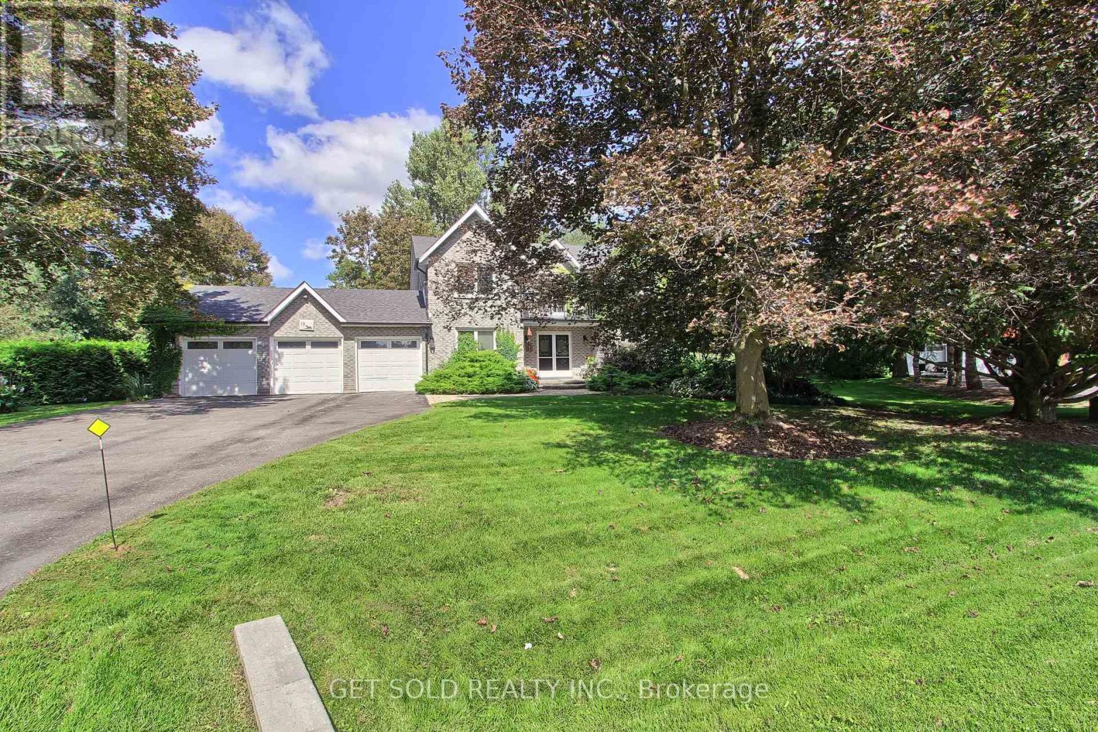 18 Whiteville Court, Whitchurch-Stouffville, Ontario L4A 7X4 - Photo 4 - N13778472