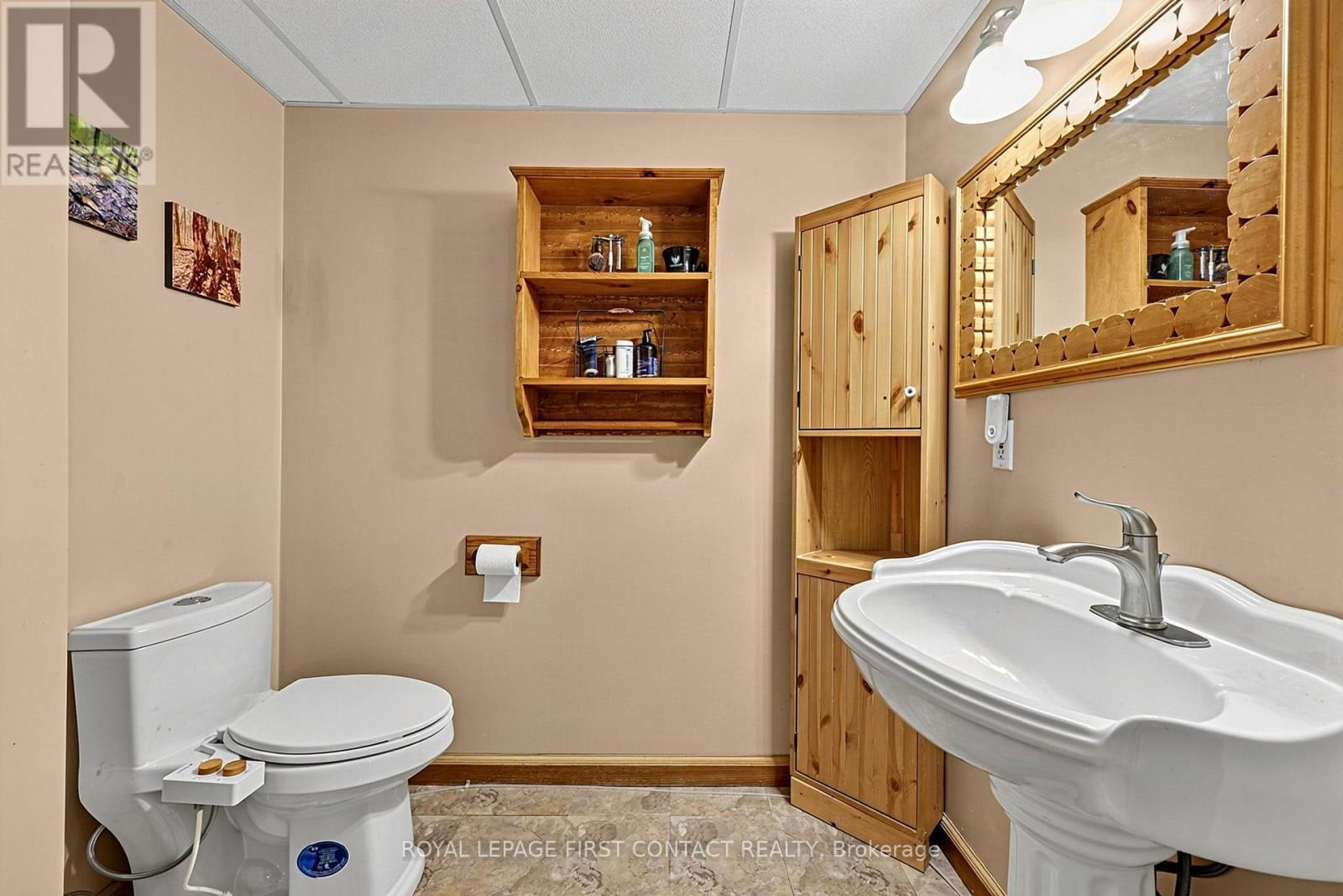 22 Logan Court, Barrie, Ontario L4N 8G9 - Photo 24 - S13778436
