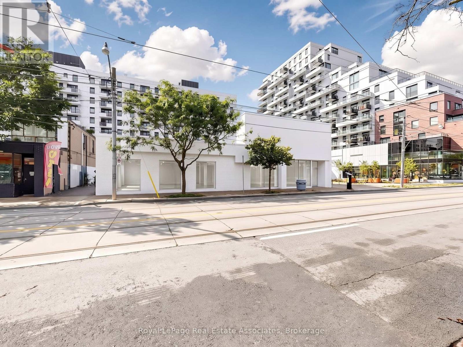 1597 Queen Street E, Toronto, Ontario  M4L 1E5 - Photo 4 - E13741836