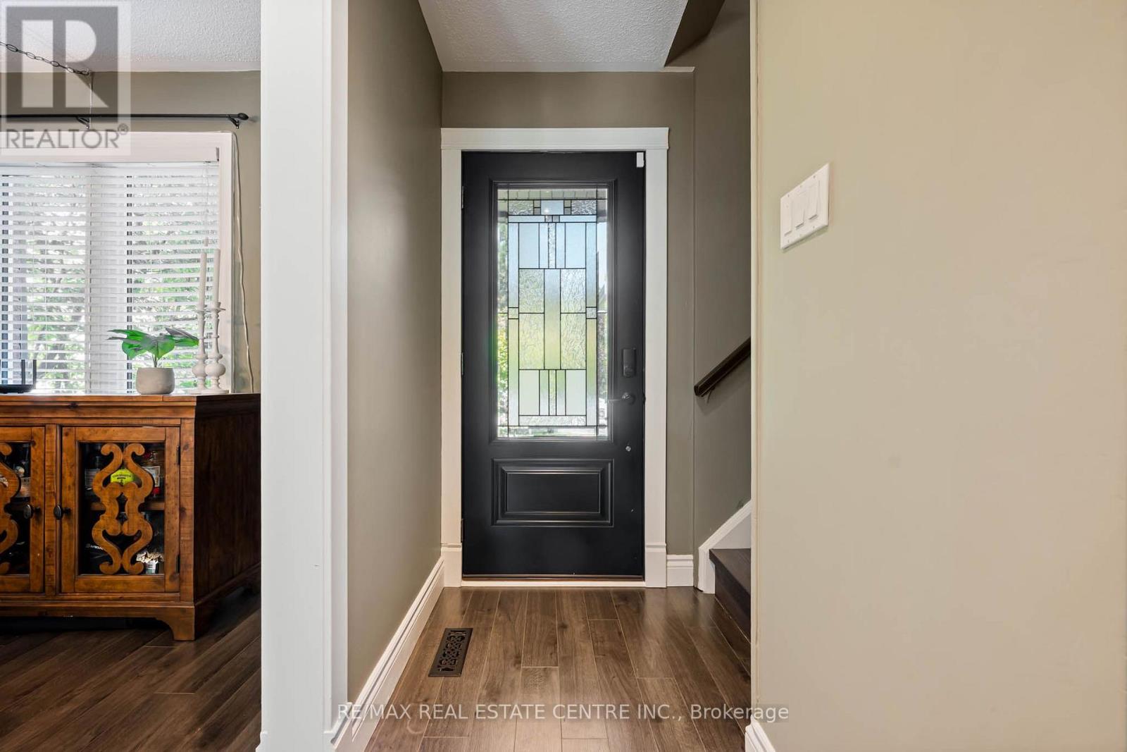 128 Elaine Drive, Orangeville, Ontario  L9W 4S1 - Photo 5 - W13778374