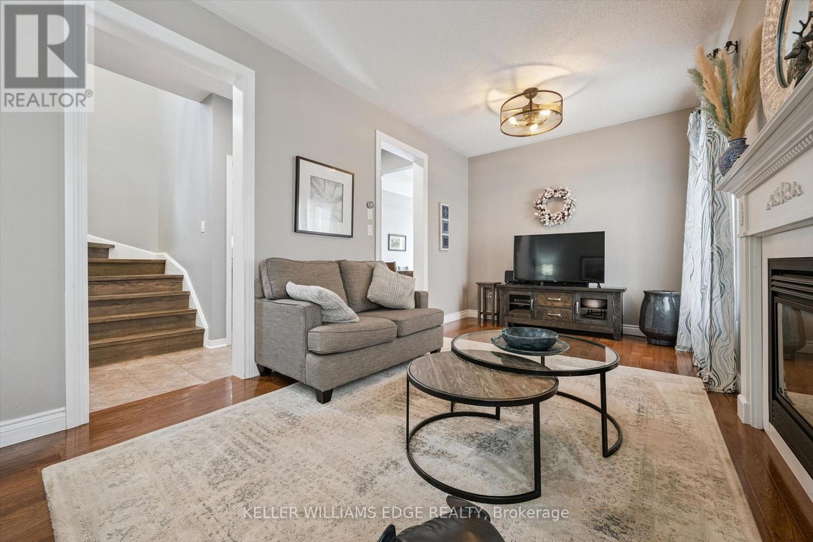 97 Meadowlark Drive N, Halton Hills, Ontario L7G 0C5 - Photo 6 - W13778380
