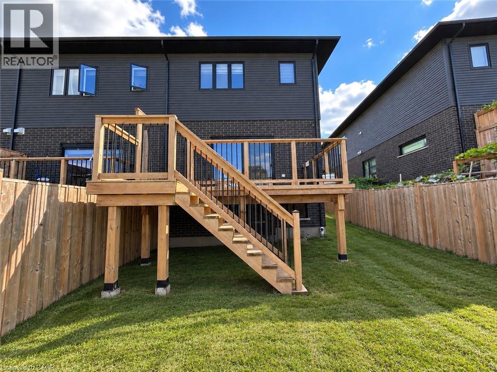 901 Robert Ferrie Drive, Kitchener, Ontario  N2R 0P2 - Photo 19 - 40861155
