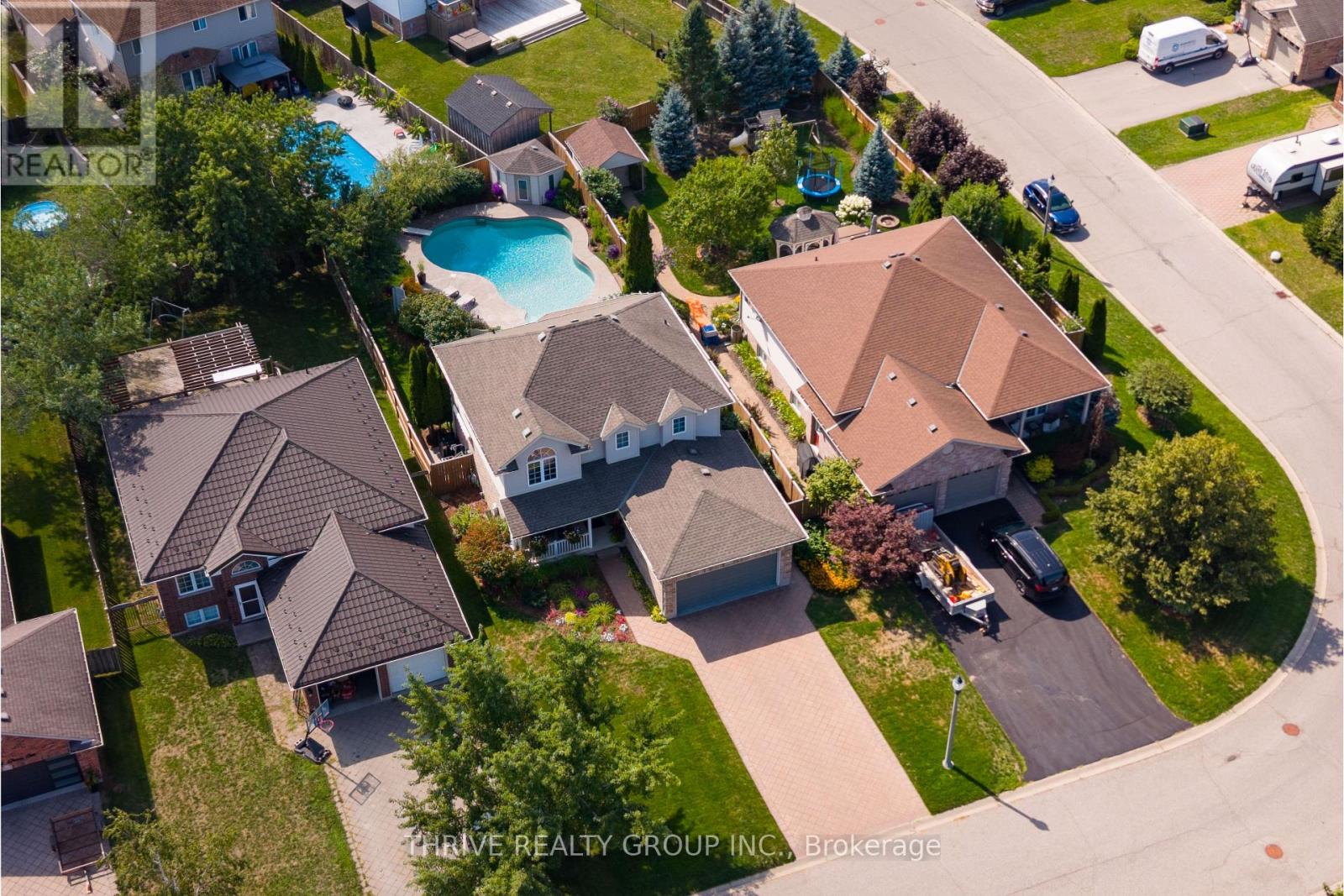 175 Forest Grove Crescent, Thames Centre, Ontario  N0L 1G3 - Photo 2 - X13778526