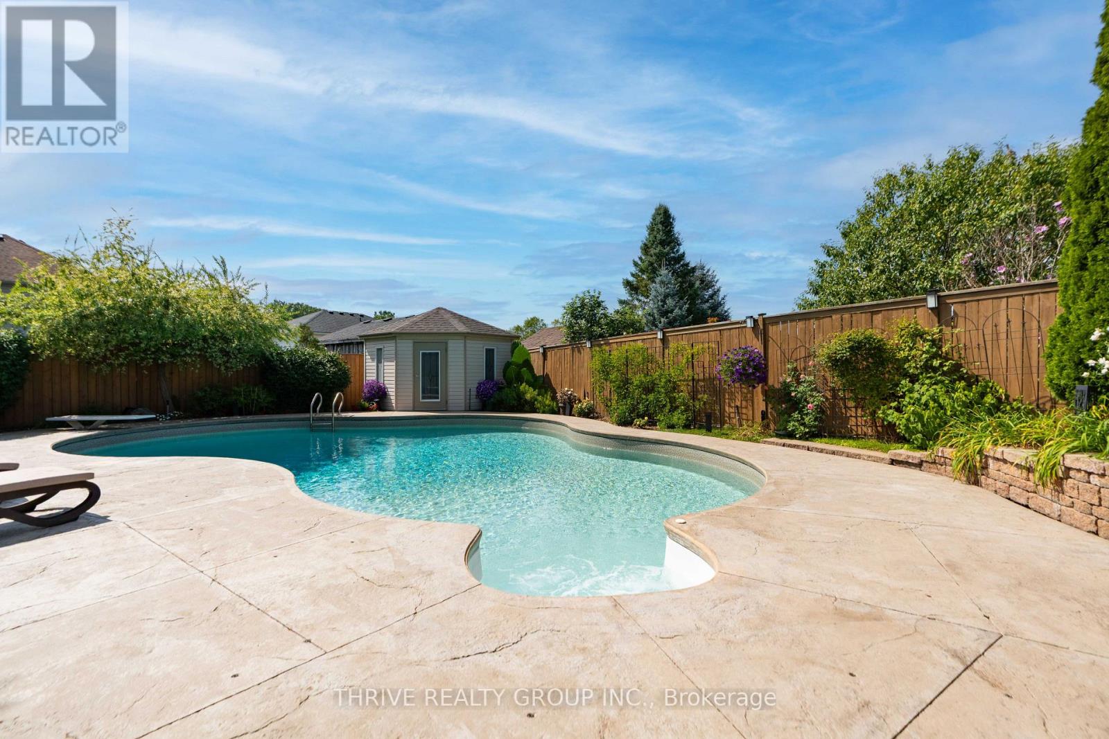 175 Forest Grove Crescent, Thames Centre, Ontario  N0L 1G3 - Photo 6 - X13778526