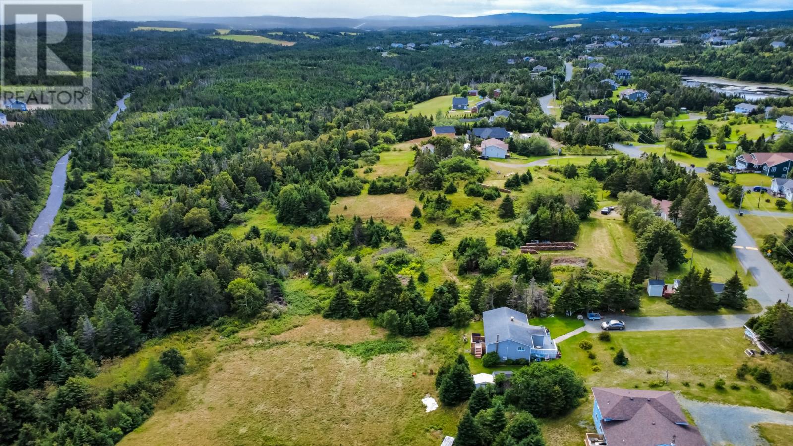 25 Back Road, Flatrock — photo 27