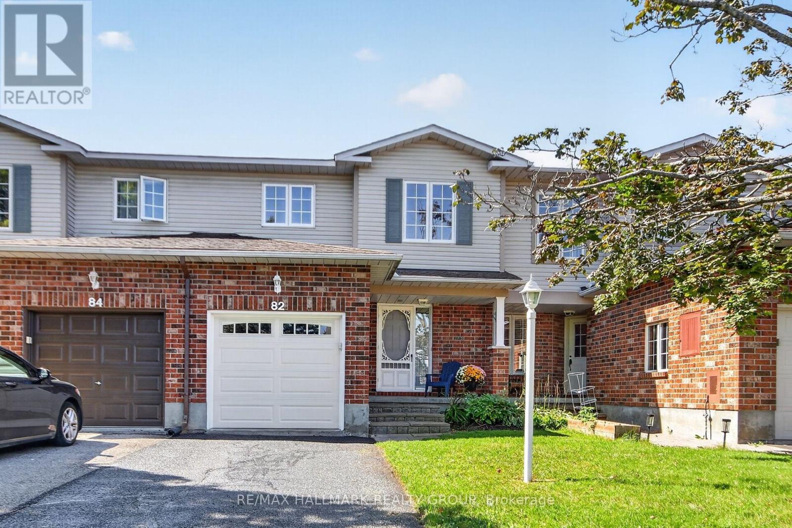 82 WHALINGS CIRCLE, Ottawa, Ontario