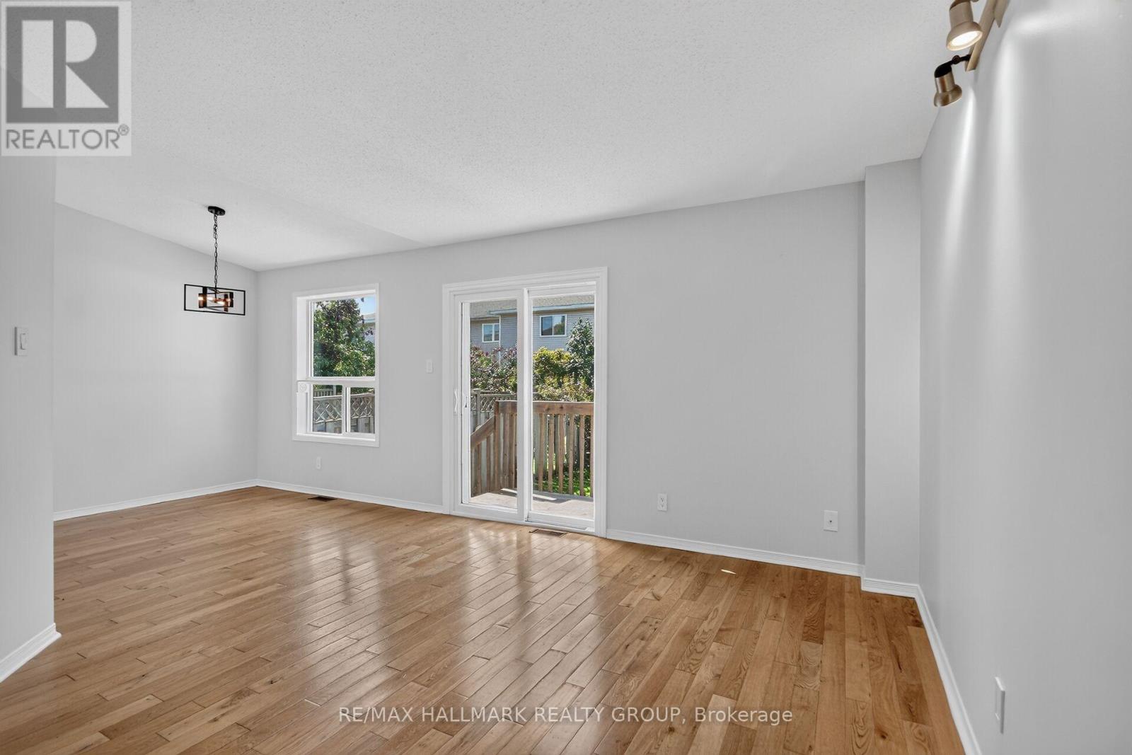 82 Whalings Circle, Ottawa, Ontario  K2S 1S4 - Photo 10 - X13778546